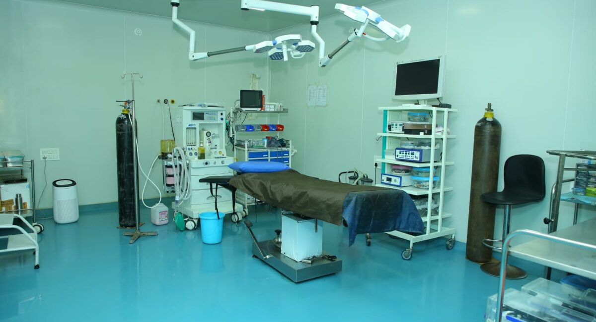Advanced Laparoscopic Surgery at Sri Sai Shirisha Hospital – Top Gynecology Clinic in MLG